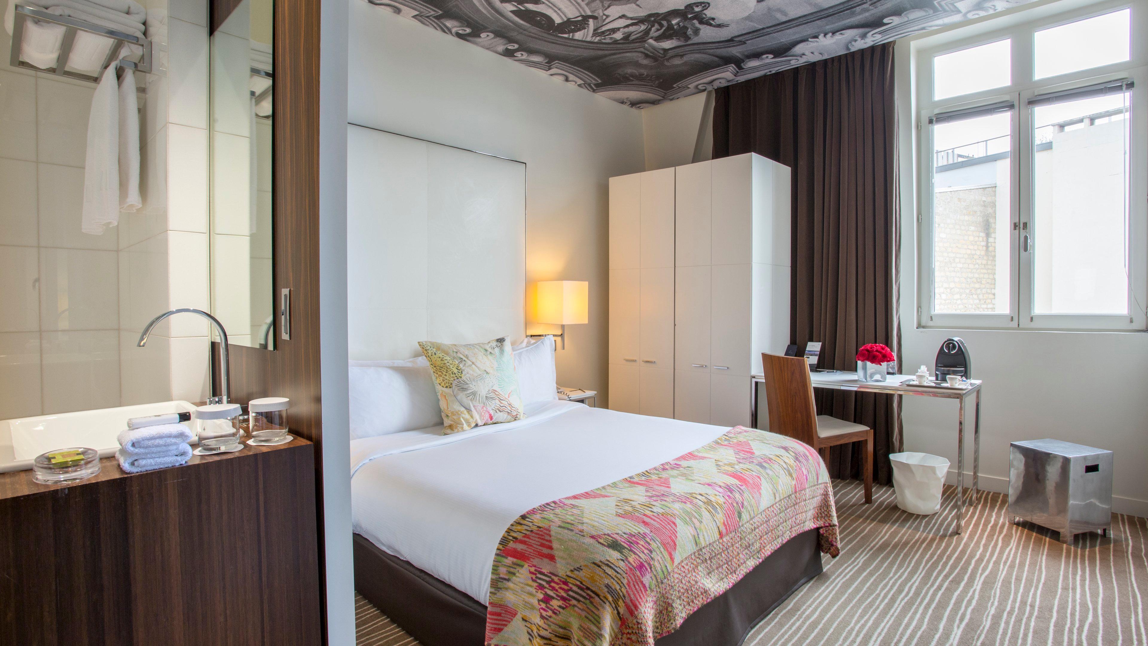 Intercontinental Paris Champs Elysees Etoile By Ihg Exterior photo